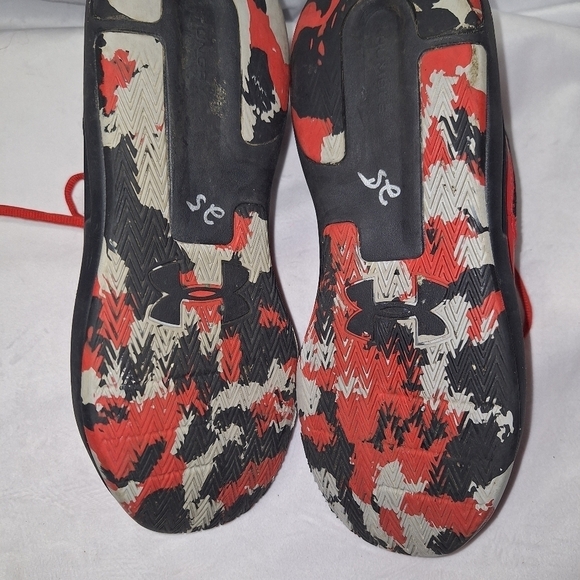 Under armour kids sneakers size 7Y - Picture 6 of 7